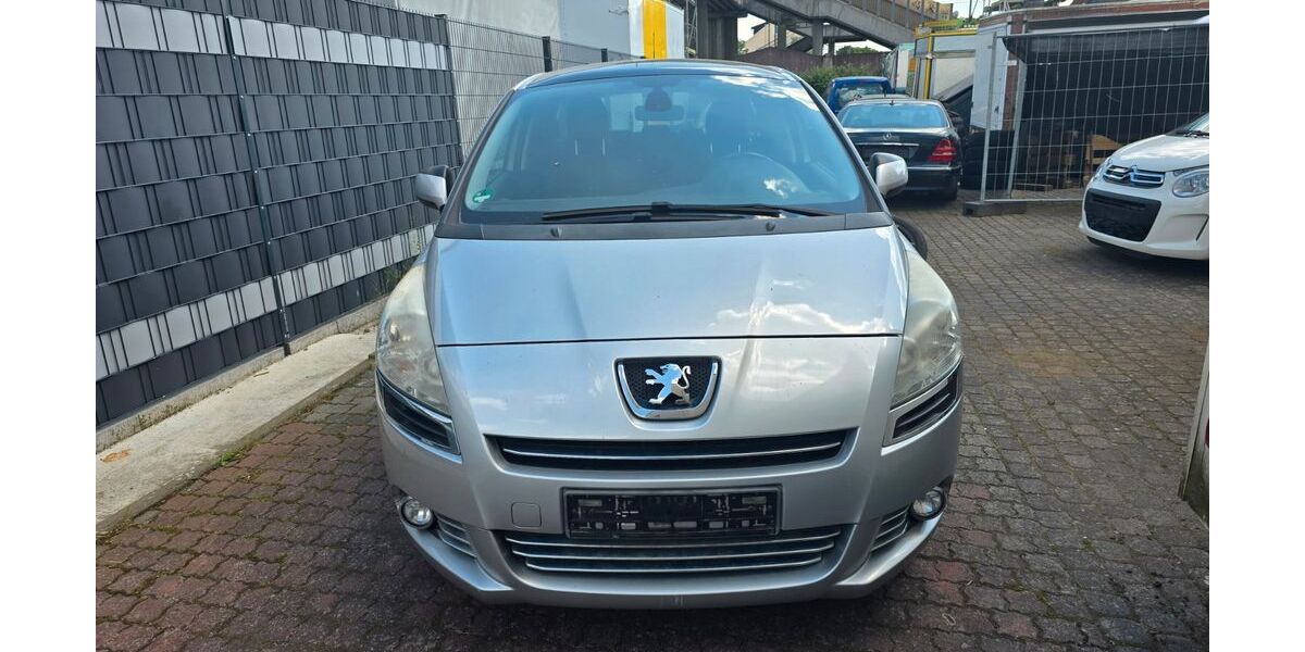 Peugeot 5008 150.000 km 1.290 &euro; Rodenbach 63517