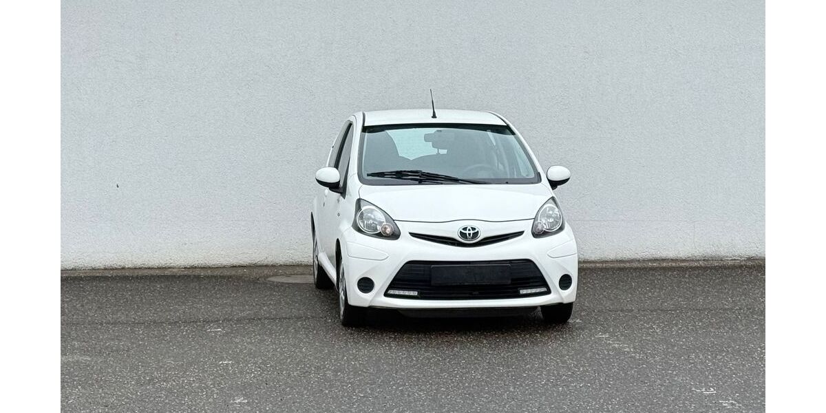 Toyota Aygo (X) 73.000 km 4.999 &euro; Kandel 76870