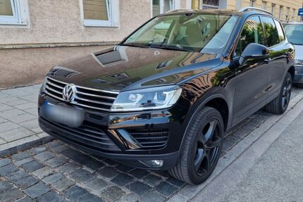 VW Touareg 143.000 km 23.000 &euro; München 81371