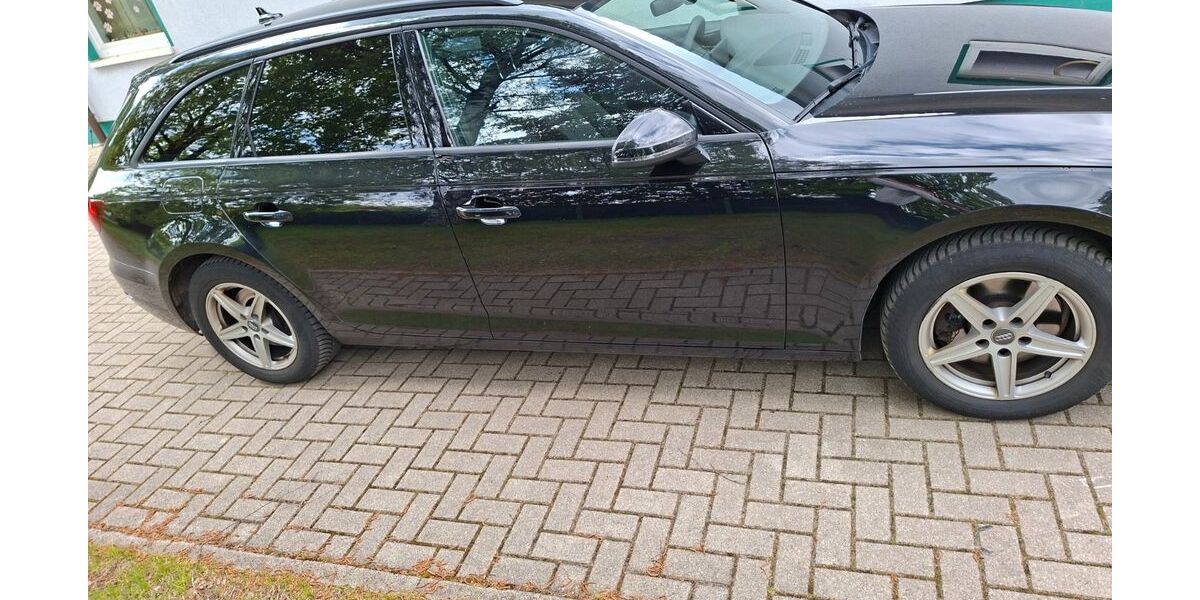Audi A4 195.000 km 15.900 &euro; Munster 29633