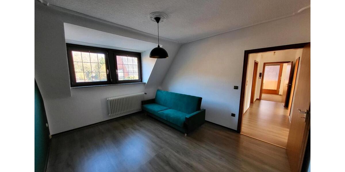 Dachgeschoßwohnung Hünxe - 3 Zimmer, 70 m&sup2;, 550&euro; | Angebot:24309795