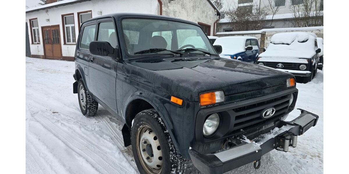 Lada Taiga 71.000 km 9.000 &euro; Waltershausen 99880