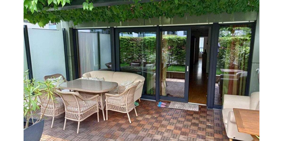 Exklusive Wohnung mit Eigengarten mitten in Karlsruhe 3 zimmer