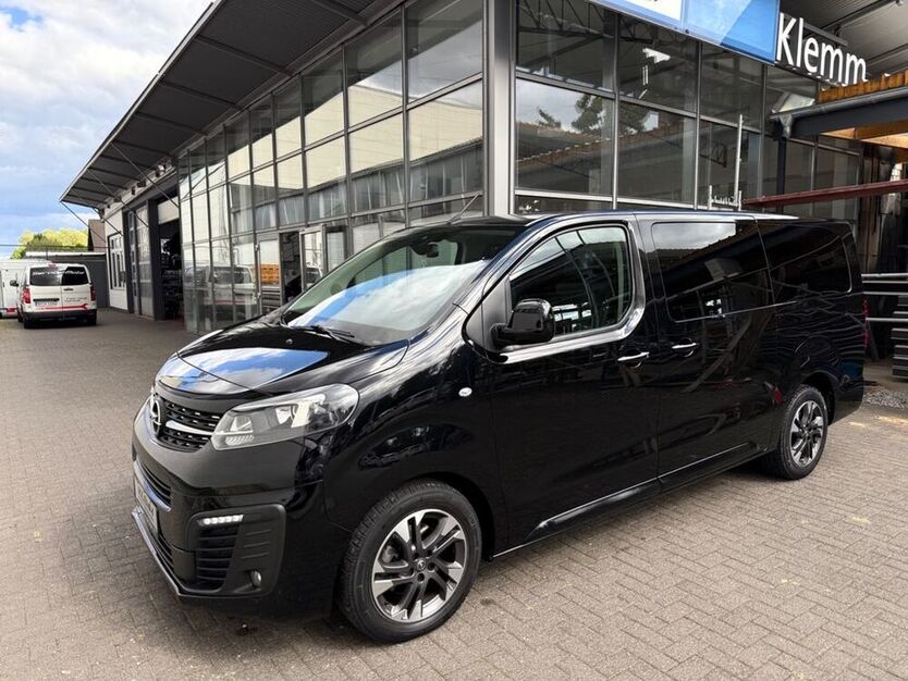 Zafira Life