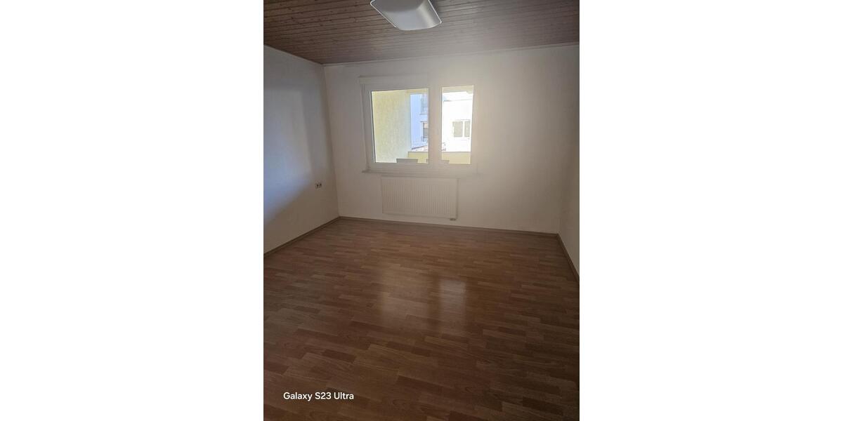 Erdgeschoßwohnung Gärtringen - 3 Zimmer, 67 m&sup2;, 1.000&euro; | Angebot:24806643