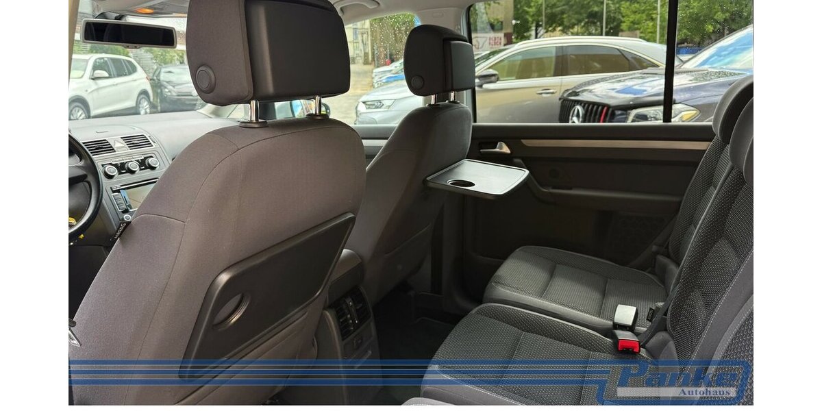 VW Touran Comfortline*7-sitz*AHK*Navi*SHZ*Tempo* 138.823 km 11.890 &euro; Berlin 13187