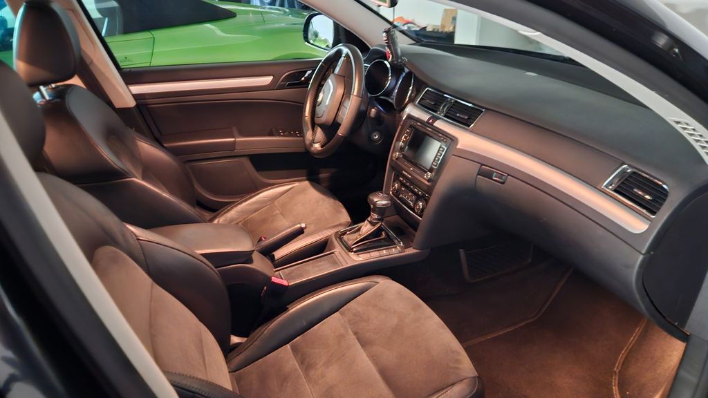 Skoda Superb 238.000 km 6.500 &euro; Lörrach 79539