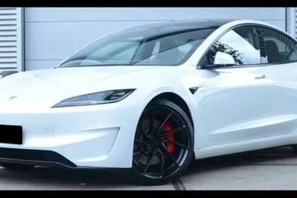 Tesla Model 3 11.068 km 27.500 &euro; Langenneufnach 86863