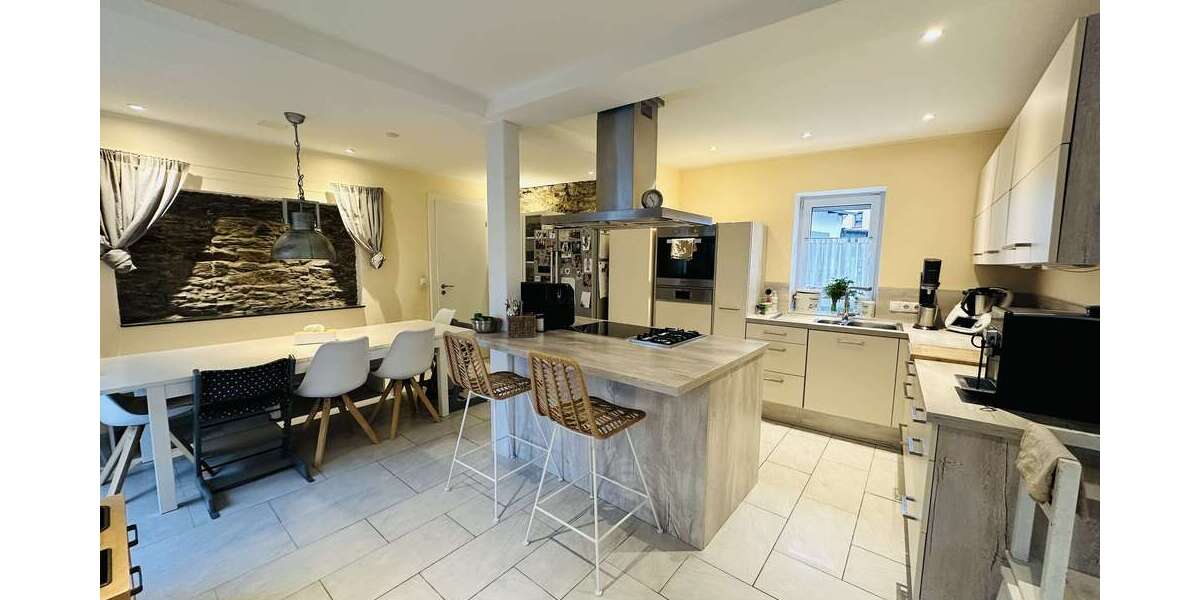 Einfamilienhaus Neuwied Block - 7 Zimmer, 212 m&sup2;, 599.000&euro; | Angebot:25977824