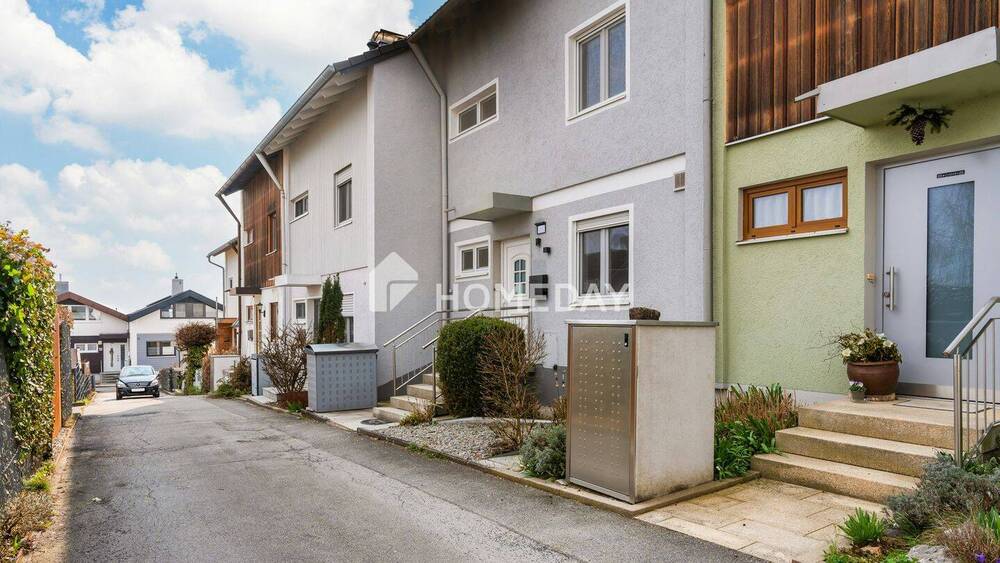 Reihenmittelhaus Passau Hacklberg - 7 Zimmer, 168 m&sup2;, 489.000&euro; | Angebot:25927685