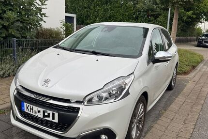Peugeot 208 48.000 km 10.900 € Bingen 55411