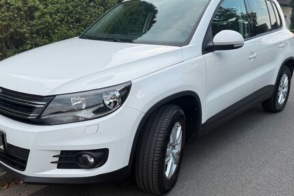 VW Tiguan 155.126 km 8.750 &euro; Essen 45239