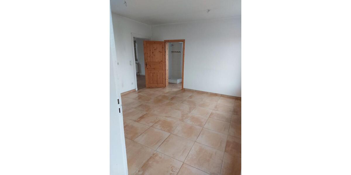 Einfamilienhaus Löwenberger Land - 5 Zimmer, 270 m&sup2;, 2.400&euro; | Angebot:26673842