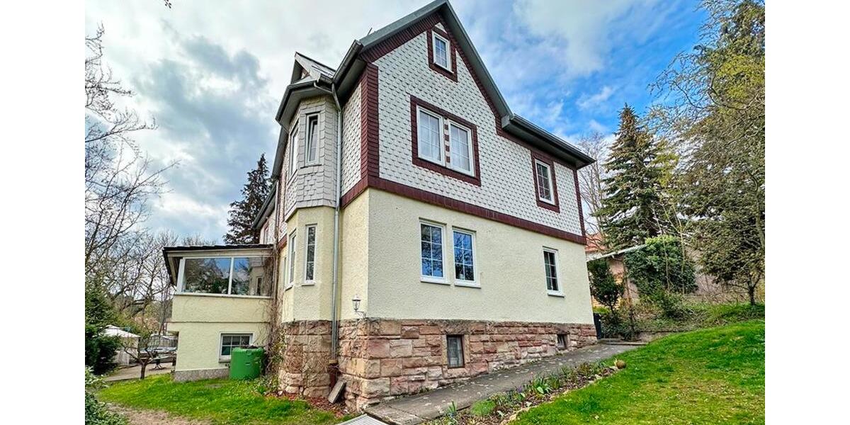 Villa Schmalkalden - 14 Zimmer, 290 m&sup2;, 249.000&euro; | Angebot:27044464