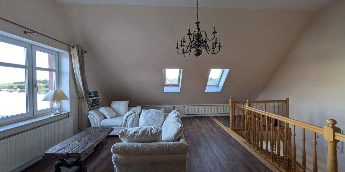 Etagenwohnung Malchow - 3 Zimmer, 200 m&sup2;, 1.250&euro; | Angebot:25707569