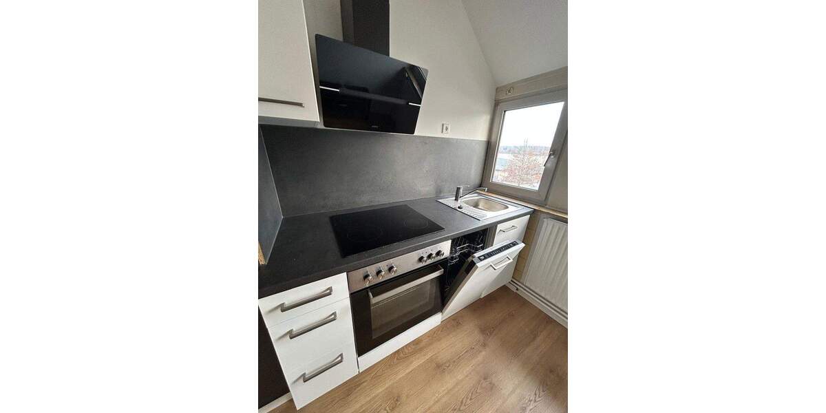 Etagenwohnung Bielefeld Brake - 3 Zimmer, 18 m&sup2;, 295&euro; | Angebot:25411020