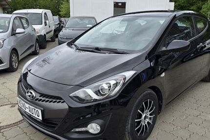 Hyundai i30 79.596 km 6.990 &euro; Surberg 83362