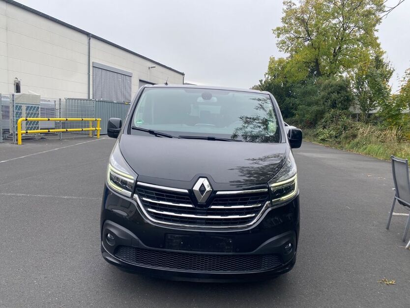 Renault Trafic 105.000 km 22.700 € Köln 51107