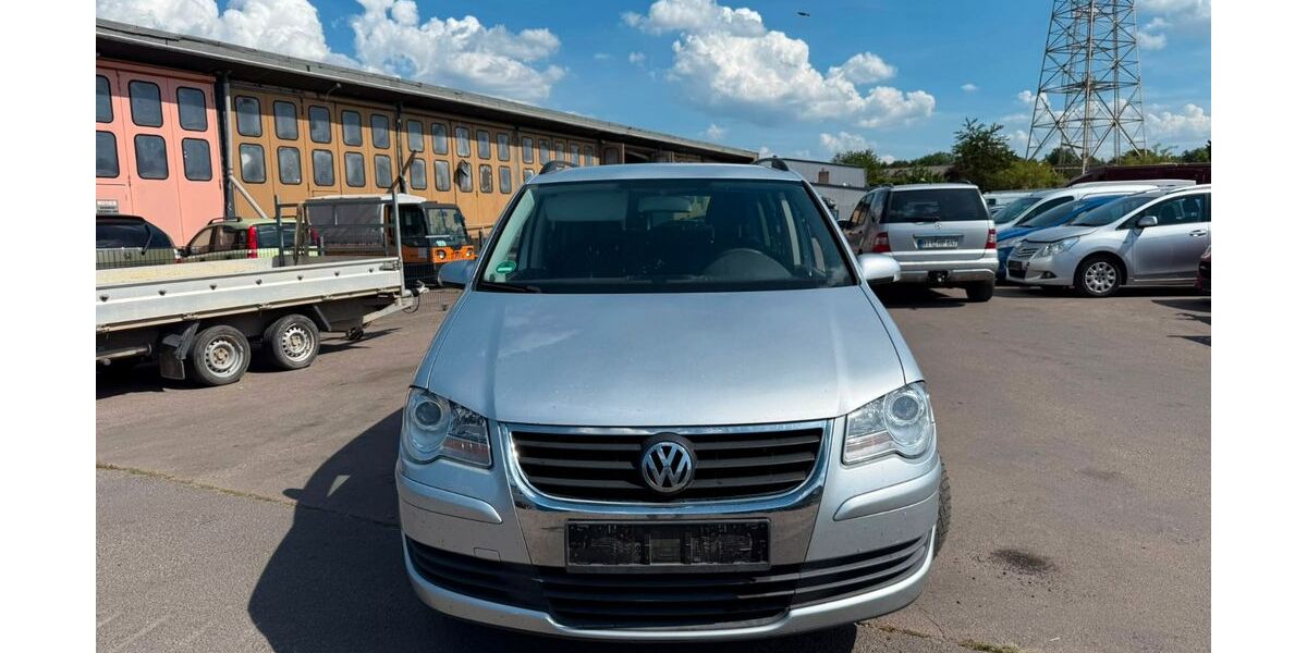 VW Touran 240.000 km 2.999 &euro; Bitburg 54634