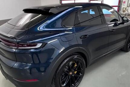 Porsche Cayenne 11.000 km 169.900 &euro; Aachen 52068