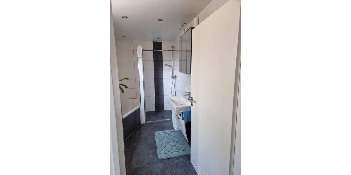 88048 Friedrichshafen Bodensee Einladendes Zuhause in idyllischer Lage 4 Wohneinheiten 2 Garagen 2 Stellplätze 1 zimmer