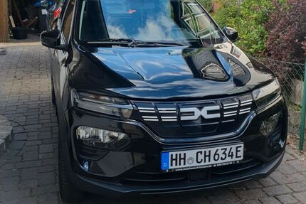 Dacia Spring 15.100 km 11.500 &euro; Hamburg 21079