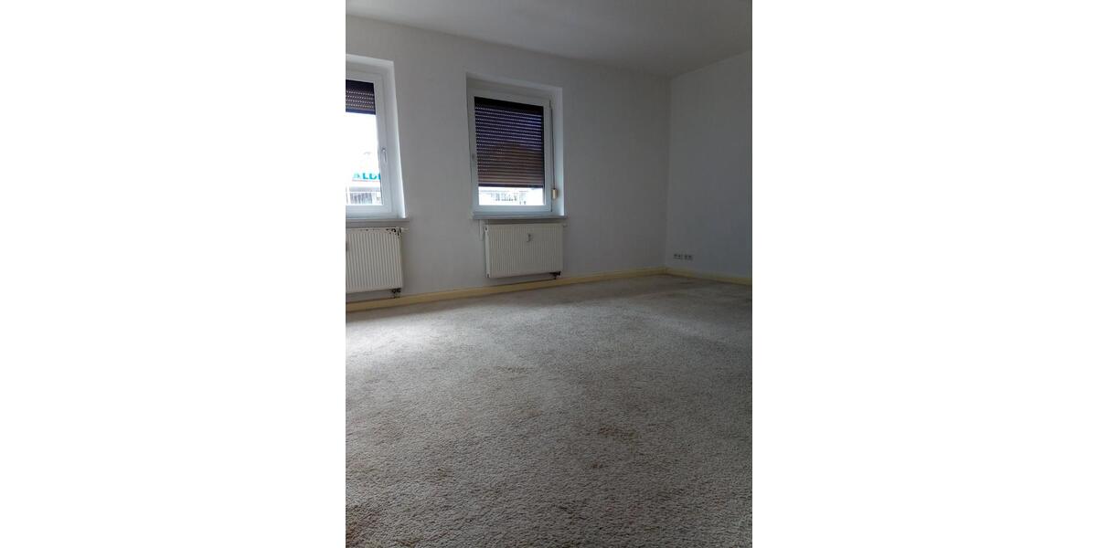 Hochparterre Stollberg (Erzgebirge) - 3 Zimmer, 82 m&sup2;, 476&euro; | Angebot:26122957