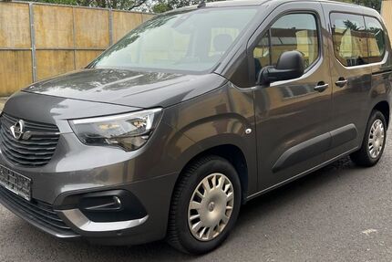Opel Combo Life 128.500 km 12.200 &euro; Hessisch Lichtenau 37235