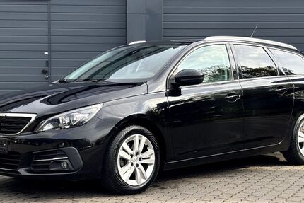 Peugeot 308 89.749 km 11.400 &euro; Bückeburg 31675