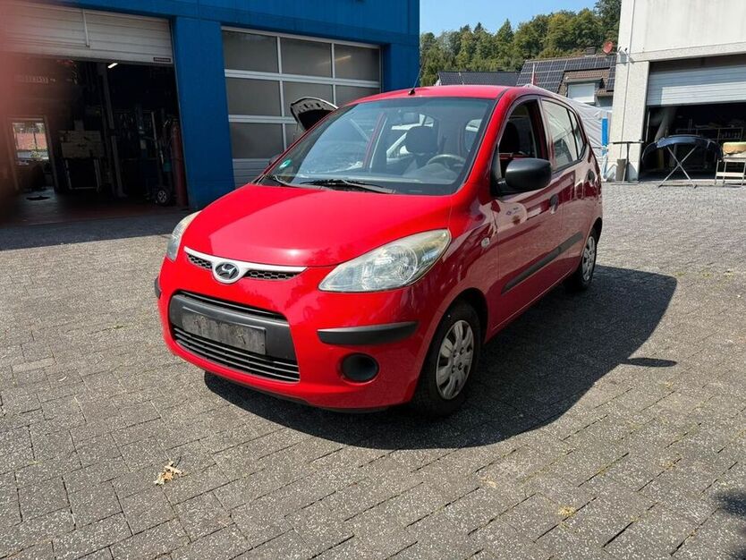 i10