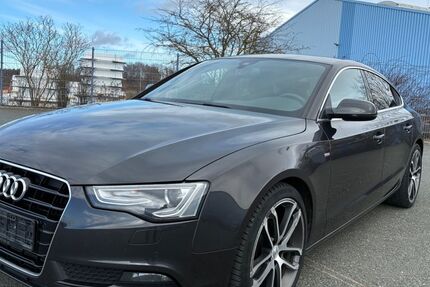 Audi A5 260.000 km 8.999 &euro; Rehau 95111