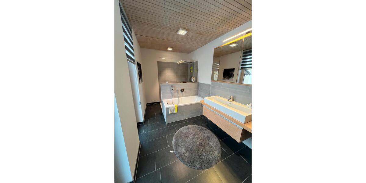 Einfamilienhaus Bad Neustadt an der Saale - 8 Zimmer, 193 m&sup2;, 775.000&euro; | Angebot:27002649