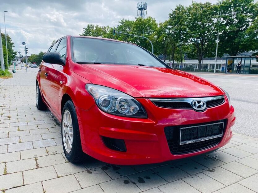 i30