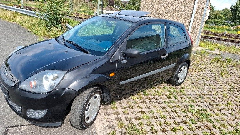 Ford Fiesta 170.000 km 1.799 &euro; Osnabrück 49076