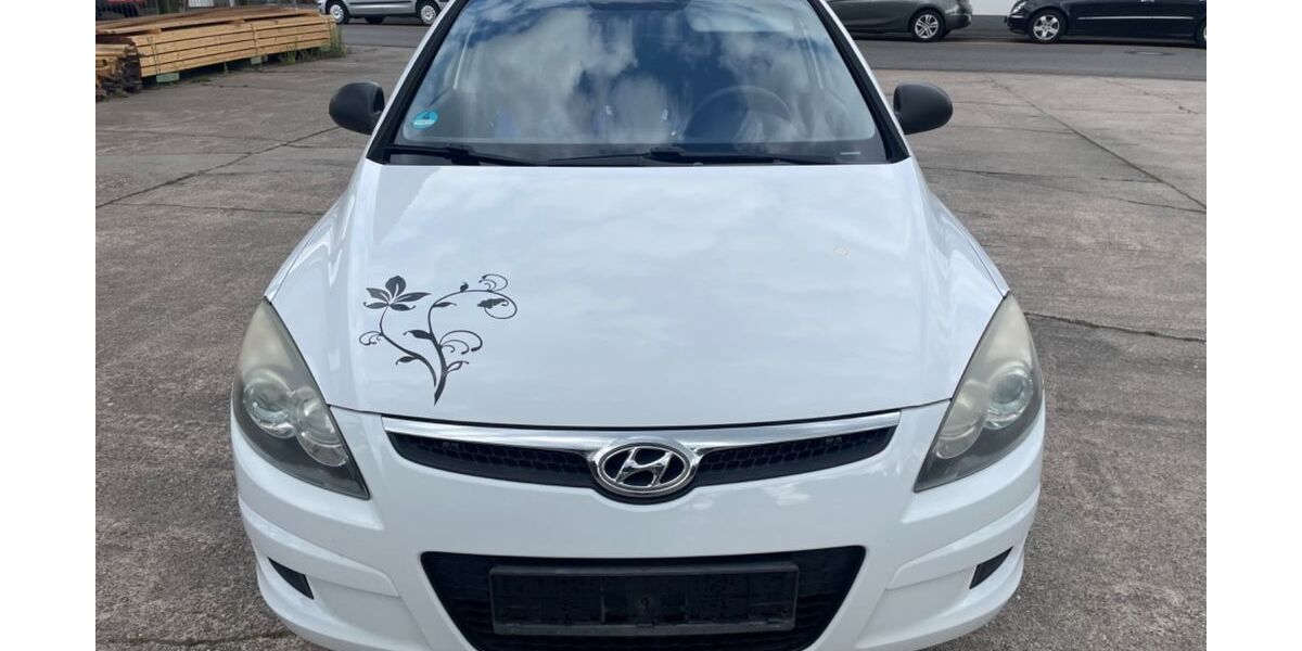 Hyundai i30 221.800 km 3.000 &euro; Speyer 67346