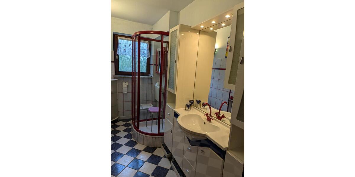 Hochparterre Eiterfeld - 3 Zimmer, 60 m&sup2;, 350&euro; | Angebot:25809523