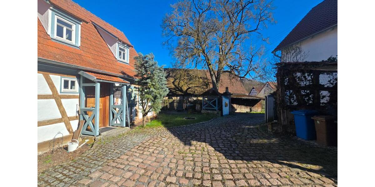 Einfamilienhaus Münnerstadt - 6 Zimmer, 200 m&sup2;, 399.000&euro; | Angebot:26815879