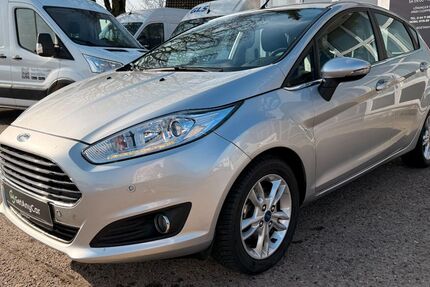 Ford Fiesta 83.000 km 6.690 &euro; Cloppenburg 49661