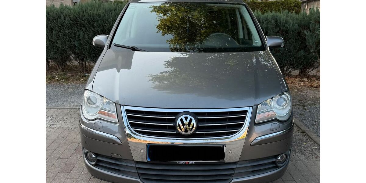 VW Touran 161.000 km 5.999 &euro; Lauda-königshofen 97922