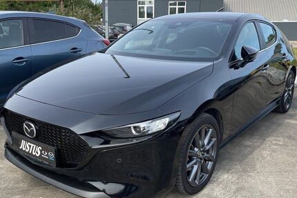 Mazda 3 26.433 km 22.990 &euro; Hildesheim 31137