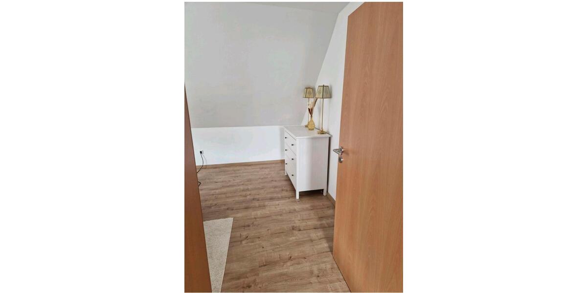 Dachgeschoßwohnung Herzebrock-Clarholz Clarholz - 4 Zimmer, 74 m&sup2;, 600&euro; | Angebot:25350857