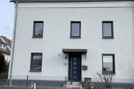 Sehr gepflegtes & teilsaniertes Doppelhaus in Siegburg Kaldauen 7 zimmer