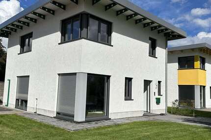 Haus Schleiden Schöneseiffen - 3 Zimmer, 145 m&sup2;, 1.595&euro; | Angebot:27069313