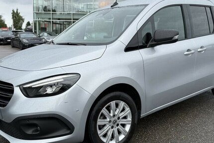 Mercedes-Benz Citan 113/RÜCKFAHRKAMERA/NAVI/LED/DAB/AHK 41.256 km 20.900 € Villingen-Schwenningen 78054