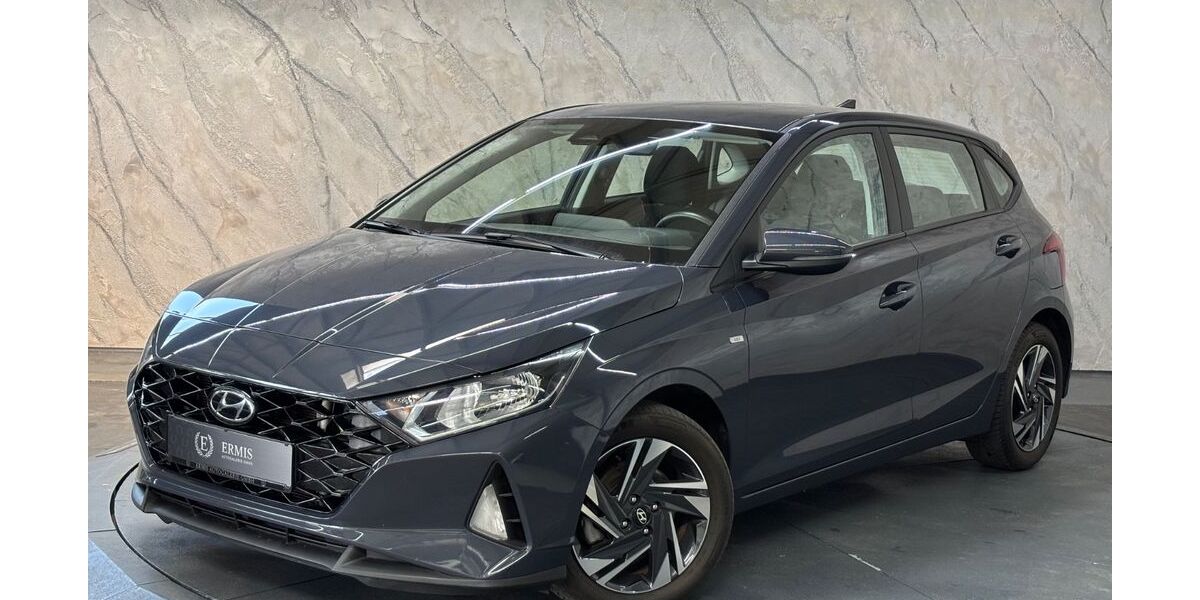 Hyundai i20 64.800 km 16.200 &euro; Spaichingen 78549