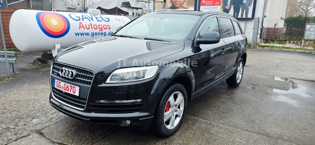 Audi Q7 260.000 km 8.990 &euro; Rüsselsheim am Main 65428