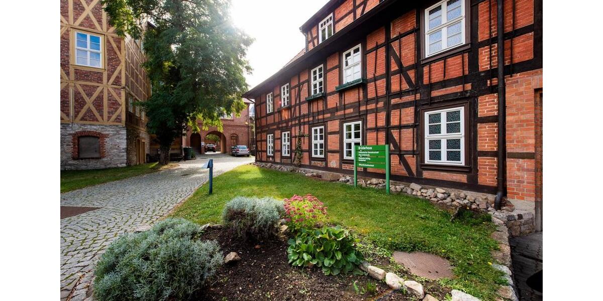 Dachgeschoßwohnung Ballenstedt - 3 Zimmer, 85 m&sup2;, 720&euro; | Angebot:25265880