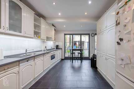 Haus Werder (Havel) - 3 Zimmer, 128 m&sup2;, 420.000&euro; | Angebot:27034490