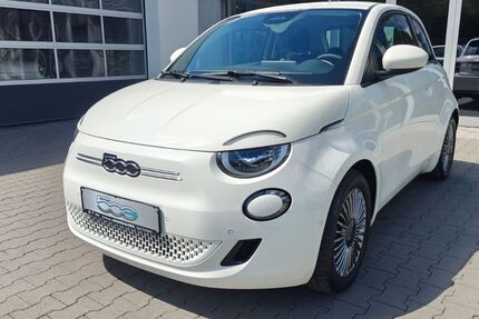 Fiat 500e 2.900 km 19.450 &euro; Bad Arolsen 34454