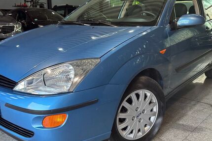 Ford Focus 90.000 km 2.990 &euro; Duisburg 47059